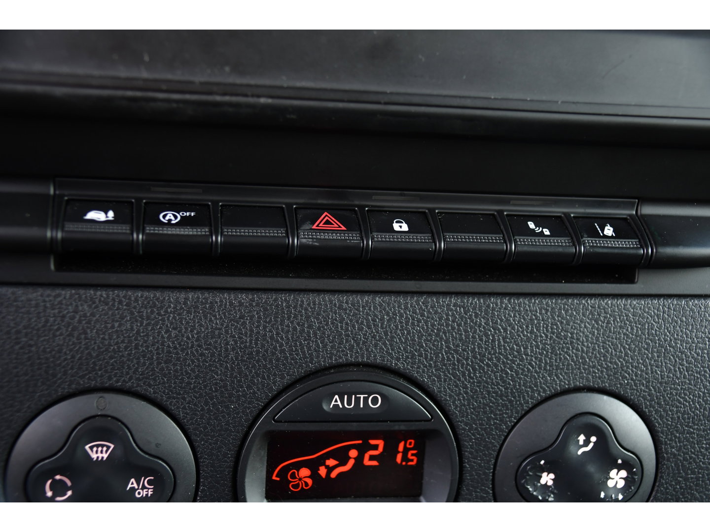 Opel Movano 2.3 Turbo L1H1 Black Edition Camera, Cruise, Carplay, Clima, 150pk, Automaat, Trekhaak, NAVI, Sensoren, Uniek!