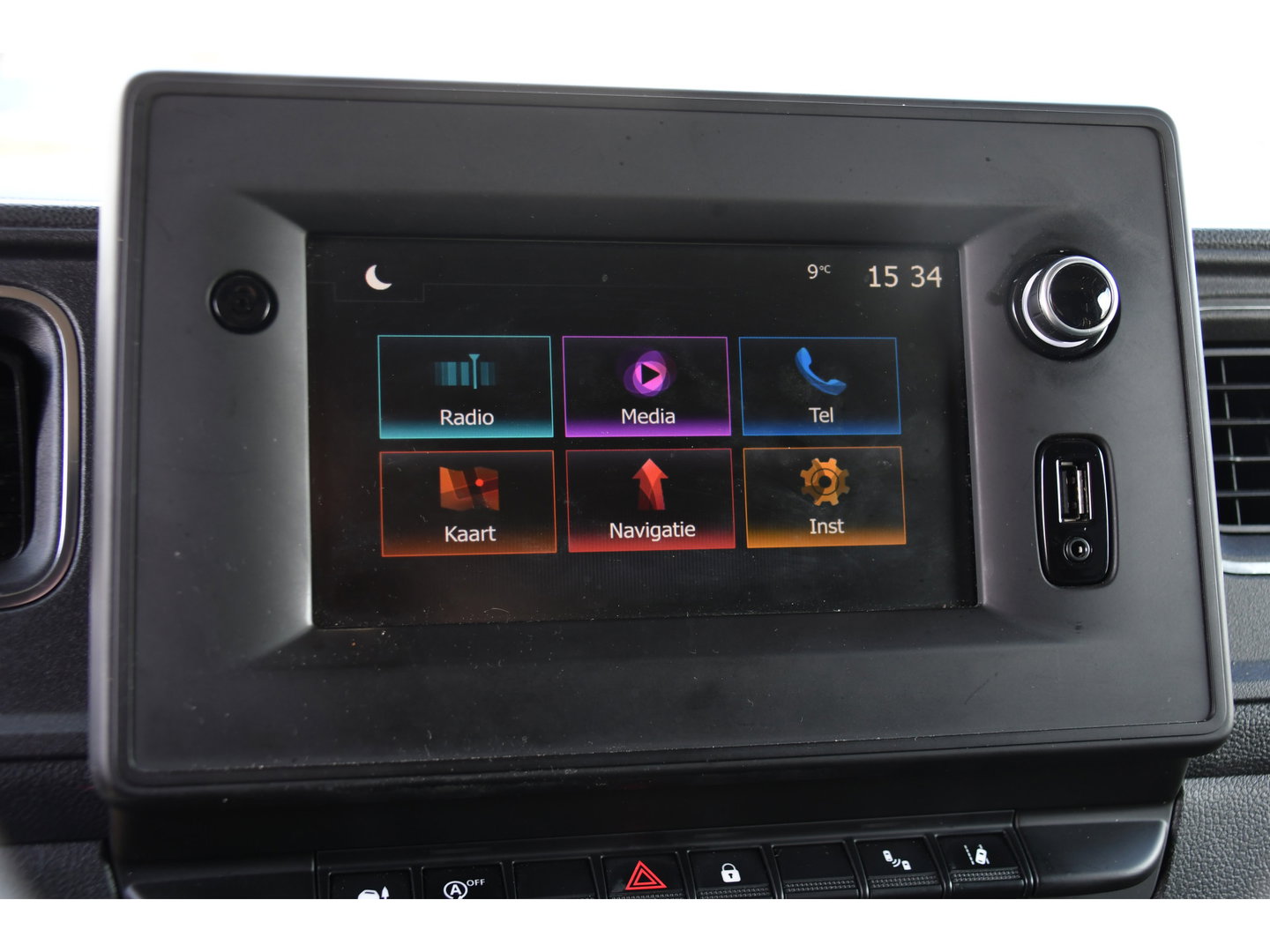 Opel Movano 2.3 Turbo L1H1 Black Edition Camera, Cruise, Carplay, Clima, 150pk, Automaat, Trekhaak, NAVI, Sensoren, Uniek!