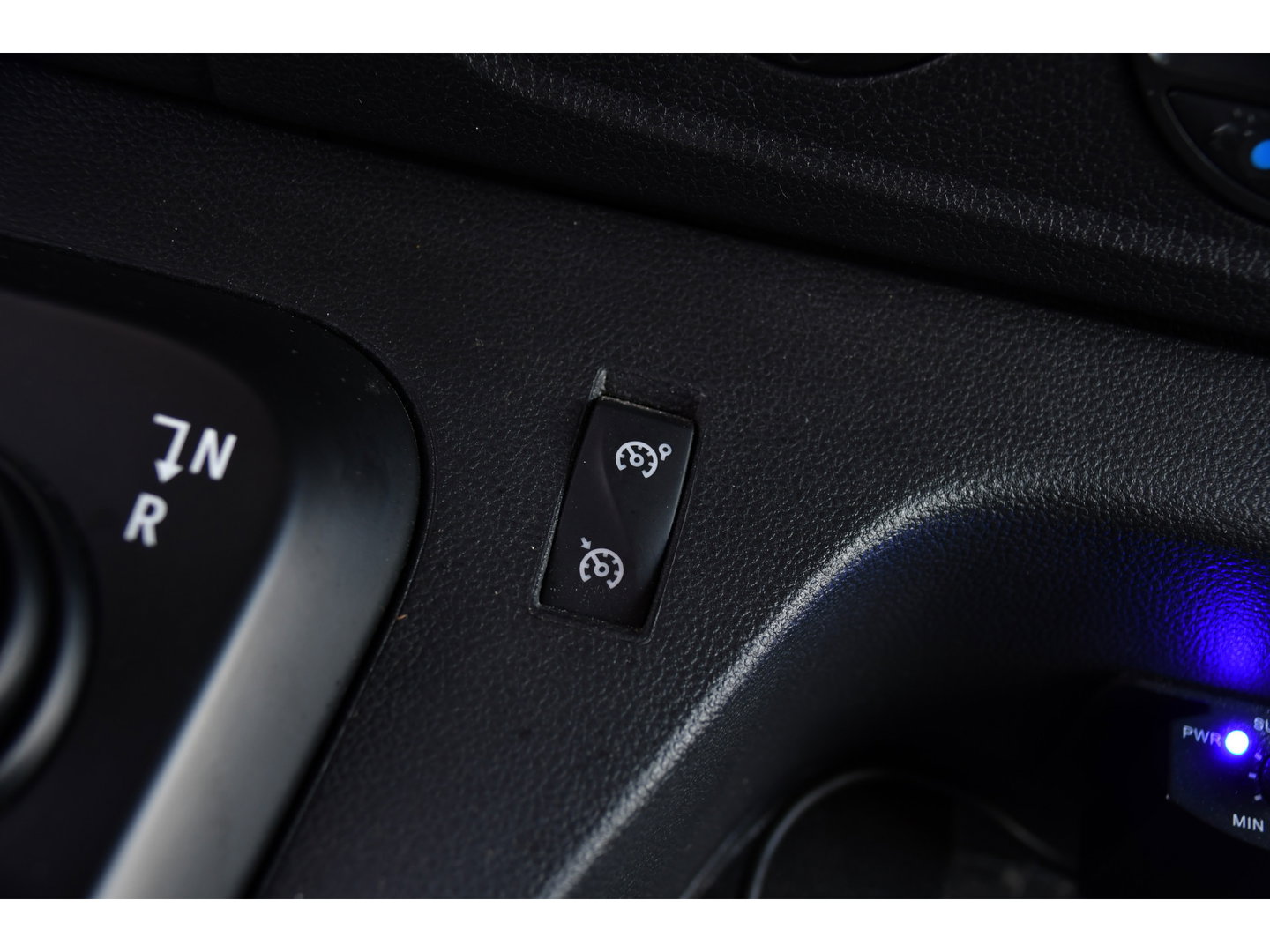 Opel Movano 2.3 Turbo L1H1 Black Edition Camera, Cruise, Carplay, Clima, 150pk, Automaat, Trekhaak, NAVI, Sensoren, Uniek!