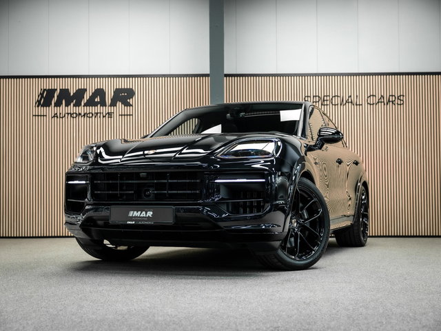 Porsche Cayenne - Coupé 3.0 E-Hybrid Black Edition | Sportuitlaat | Stoelverwarming en verkoeling | Sport Chrono |