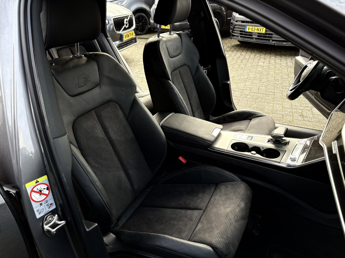 Audi A6 Avant 50 TDI QUATTRO SPORT S LINE LEDER | TREKHAAK | MATRIX LED | 360 | STOELVERWARMING