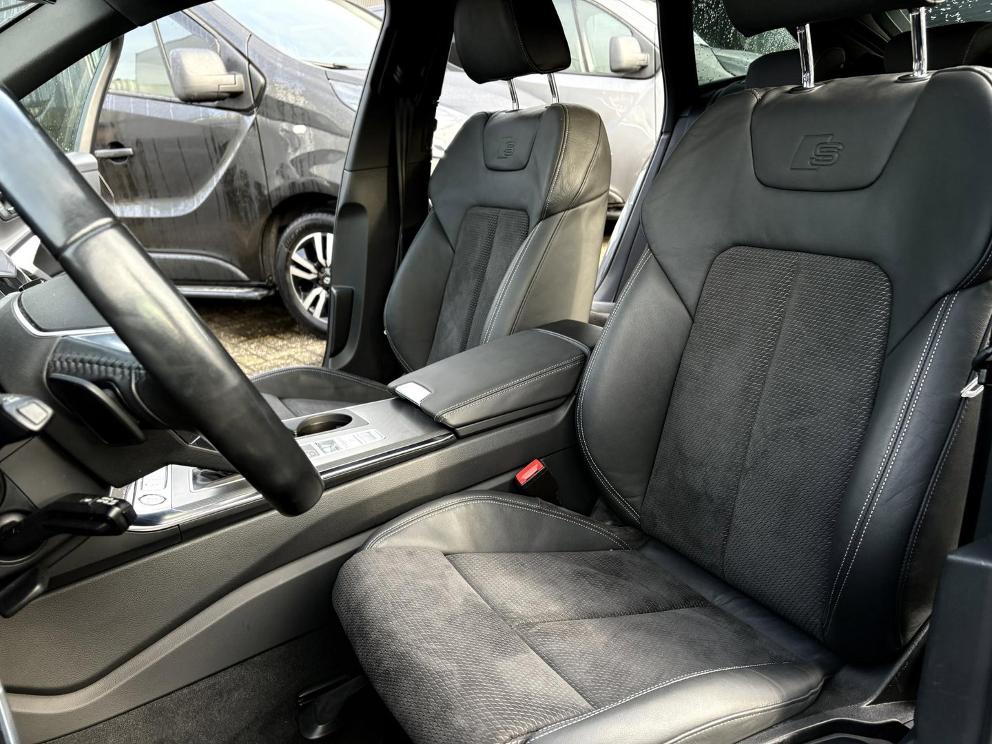 Audi A6 Avant 50 TDI QUATTRO SPORT S LINE LEDER | TREKHAAK | MATRIX LED | 360 | STOELVERWARMING