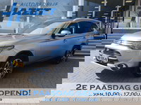 Mitsubishi Outlander - 2.0 PHEV INSTYLE+ | SCHUIFDAK | TREKHAAK | ADAPTIVE CRUISE | CAMERA | 18 INCH | STOELVERW.