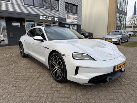 Porsche Taycan Sport Turismo Black Edition 105 kWh Pano l Massage l bijrijders scherm