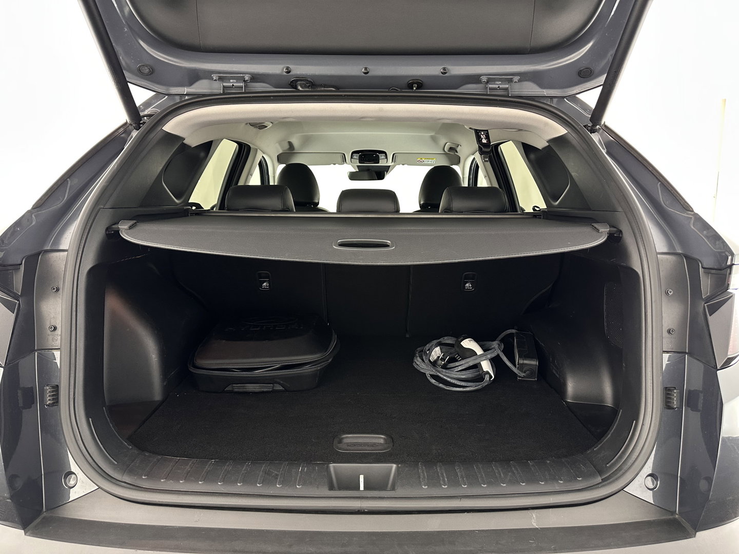 Hyundai Tucson 1.6 T-GDI PHEV Comfort Smart 4WD (INCL.BTW) *LEATHER | FULL-LED | ADAPTIVE-CRUISE | HEATED-COMFORTSEATS | KEYLESS | CAMERA | DIGI-COCKPIT | PRIVACY-GLASS | SHIFT-PADDLES | ECC | PDC | 19''ALU*