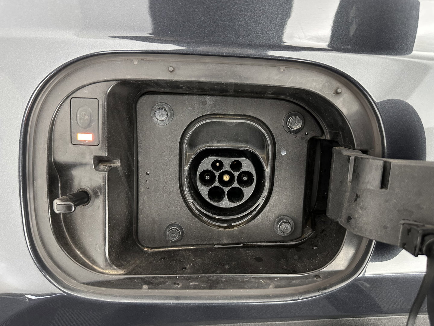 Hyundai Tucson 1.6 T-GDI PHEV Comfort Smart 4WD (INCL.BTW) *LEATHER | FULL-LED | ADAPTIVE-CRUISE | HEATED-COMFORTSEATS | KEYLESS | CAMERA | DIGI-COCKPIT | PRIVACY-GLASS | SHIFT-PADDLES | ECC | PDC | 19''ALU*