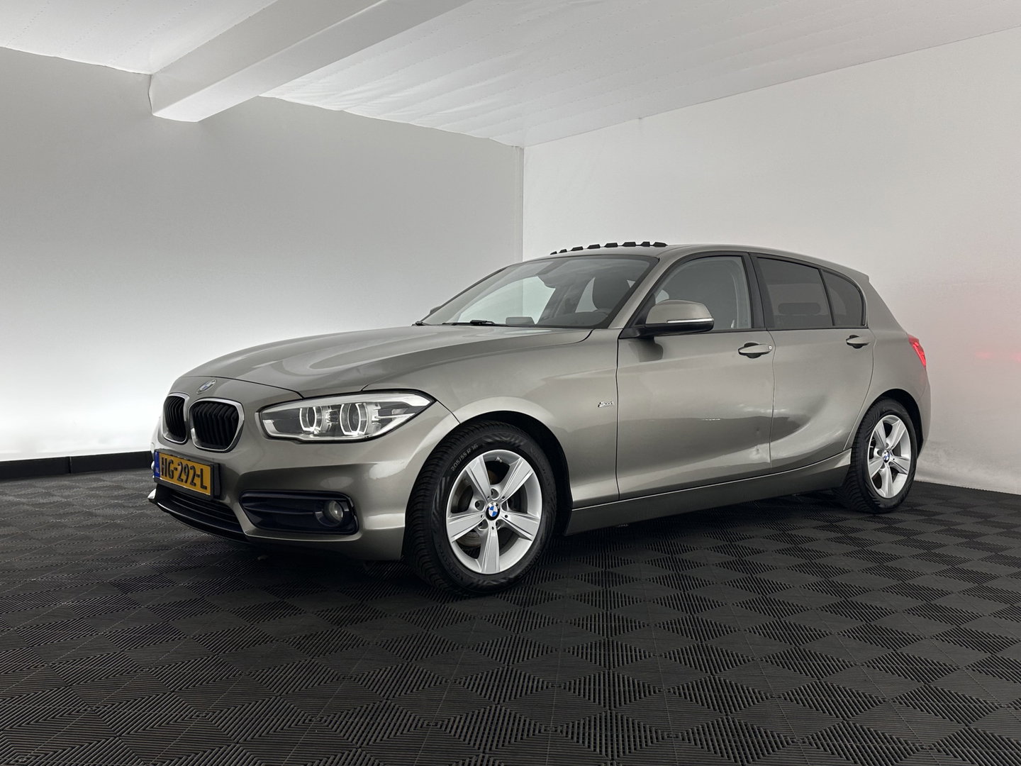BMW 1-serie 116d EDE Corporate Lease Sport #GEARBOX AUDIBLE#*PANO | FULL-LED | HEATED-SPORTSEATS | KEYLESS | NAVI-FULLMAP | PRIVACY-GLASS | ECC | PDC | CRUISE | 16''ALU*