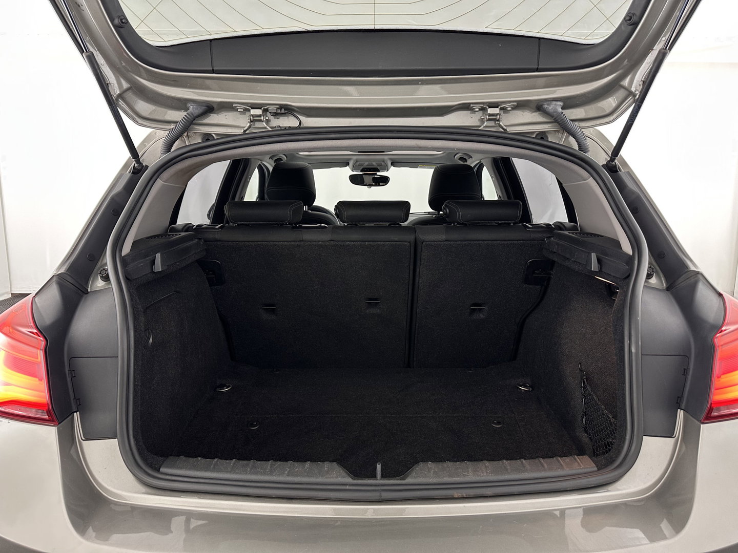 BMW 1-serie 116d EDE Corporate Lease Sport #GEARBOX AUDIBLE#*PANO | FULL-LED | HEATED-SPORTSEATS | KEYLESS | NAVI-FULLMAP | PRIVACY-GLASS | ECC | PDC | CRUISE | 16''ALU*