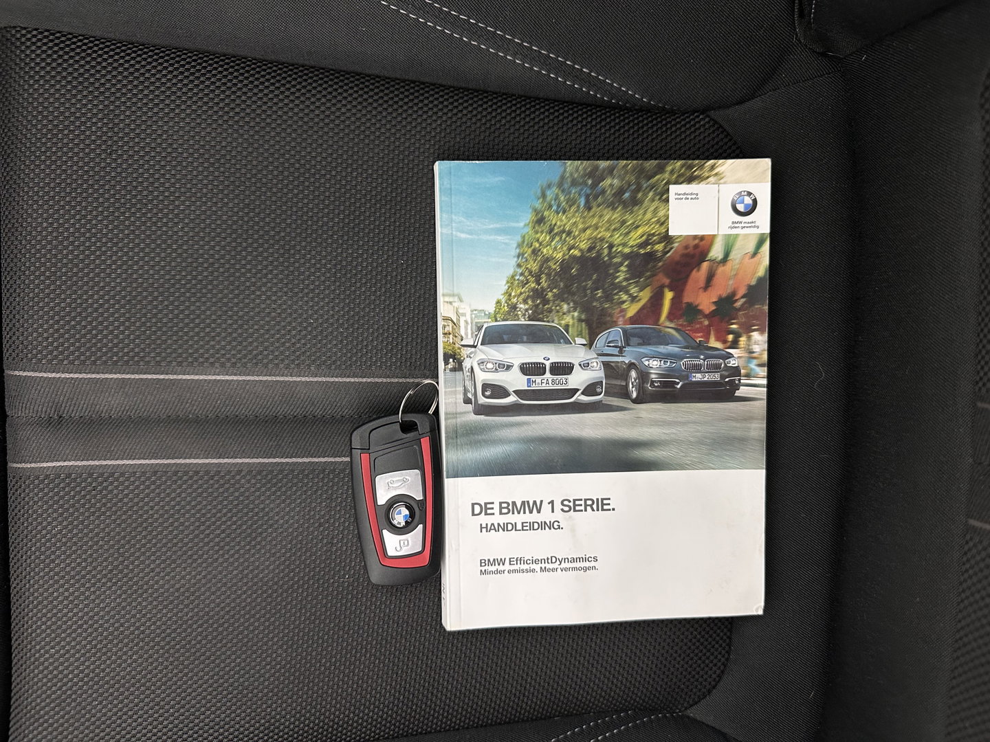 BMW 1-serie 116d EDE Corporate Lease Sport #GEARBOX AUDIBLE#*PANO | FULL-LED | HEATED-SPORTSEATS | KEYLESS | NAVI-FULLMAP | PRIVACY-GLASS | ECC | PDC | CRUISE | 16''ALU*