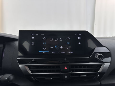 Citroën Ë-C4 X Feel Pack 50 kWh [ 3-Fase-11Kw ] {SOH-91%} (INCL-BTW) *HEATPUMP | FULL-LED | LEATHER-FABRIC | DIGI-COCKPIT | DAB | COMFORTSEATS | CAMERA | ECC | CARPLAY | LANE-ASSIST | PDC | CRUISE | 18''ALU*