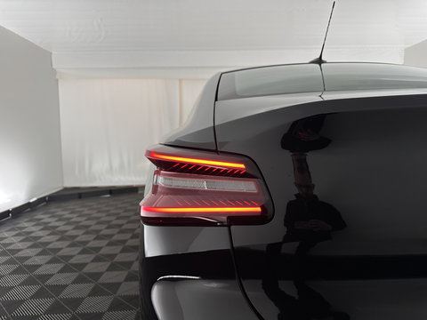 Citroën Ë-C4 X Feel Pack 50 kWh [ 3-Fase-11Kw ] {SOH-91%} (INCL-BTW) *HEATPUMP | FULL-LED | LEATHER-FABRIC | DIGI-COCKPIT | DAB | COMFORTSEATS | CAMERA | ECC | CARPLAY | LANE-ASSIST | PDC | CRUISE | 18''ALU*