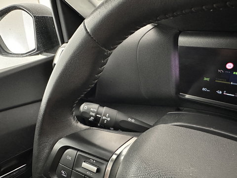 Citroën Ë-C4 X Feel Pack 50 kWh [ 3-Fase-11Kw ] {SOH-91%} (INCL-BTW) *HEATPUMP | FULL-LED | LEATHER-FABRIC | DIGI-COCKPIT | DAB | COMFORTSEATS | CAMERA | ECC | CARPLAY | LANE-ASSIST | PDC | CRUISE | 18''ALU*