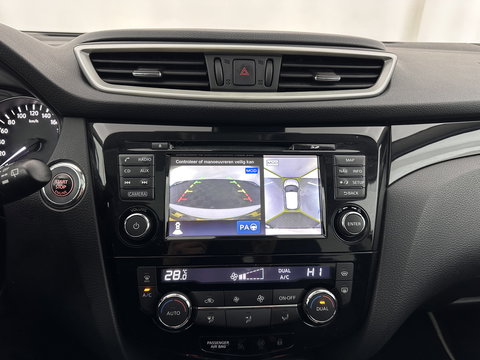 Nissan QASHQAI 1.2 Tekna *PANO | FULL-LEATHER | TOP-VIEW | BLIND-SPOT | NAVI-FULLMAP | HEATED-COMFORTSEATS | KEYLESS | DAB+ | PRIVACY-GLASS | 19''ALU | TOWBAR*