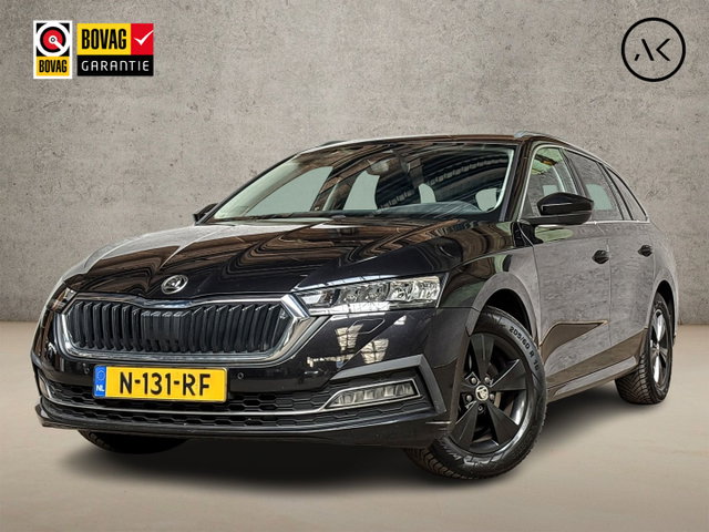 Škoda Octavia - Combi 1.5 TSI First Edition 150Pk (VIRTUAL COCKPIT, BLACK PACK, APPLE CARPLAY, GROOT NAVI, CAMERA, SPORTSTOELEN, GETINT GLAS, LED KOPLAMPEN, PARKEERSENSOREN, NIEUWE APK, NIEUWSTAAT)