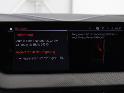 BMW 1-serie 118i M Sport | Panoramadak | Stoelverwarming | Harman/Kardon | Camera | Live Cockpit | Carplay | Sfeerverlichting | Sportstoelen | Full LED | Navigatie | Half leder | Park Assist | Climate control