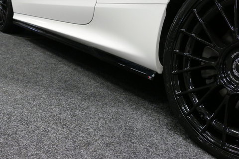 Mercedes-Benz CLE Coupé 300 e AMG Line / E53 AMG Look / Maxton design Bodykit / Panoramadak / Elektr. verstelbare voorstoelen + memory / Digital Light (Laser) / Apple Carplay - Android Auto / Stoelverwarming / Ambienteverlichting / 20'' LMV / Stuurwiel verwarming / Night p