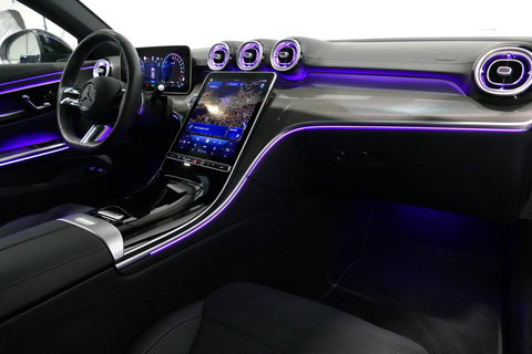 Mercedes-Benz CLE Coupé 300 e AMG Line / E53 AMG Look / Maxton design Bodykit / Panoramadak / Elektr. verstelbare voorstoelen + memory / Digital Light (Laser) / Apple Carplay - Android Auto / Stoelverwarming / Ambienteverlichting / 20'' LMV / Stuurwiel verwarming / Night p