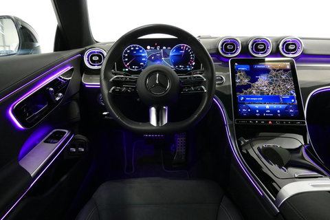 Mercedes-Benz CLE Coupé 300 e AMG Line / E53 AMG Look / Maxton design Bodykit / Panoramadak / Elektr. verstelbare voorstoelen + memory / Digital Light (Laser) / Apple Carplay - Android Auto / Stoelverwarming / Ambienteverlichting / 20'' LMV / Stuurwiel verwarming / Night p