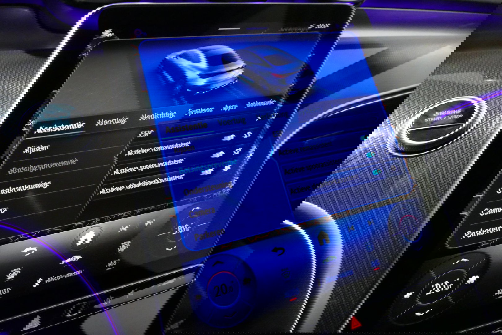 Mercedes-Benz CLE Coupé 300 e AMG Line / E53 AMG Look / Maxton design Bodykit / Panoramadak / Elektr. verstelbare voorstoelen + memory / Digital Light (Laser) / Apple Carplay - Android Auto / Stoelverwarming / Ambienteverlichting / 20'' LMV / Stuurwiel verwarming / Night p