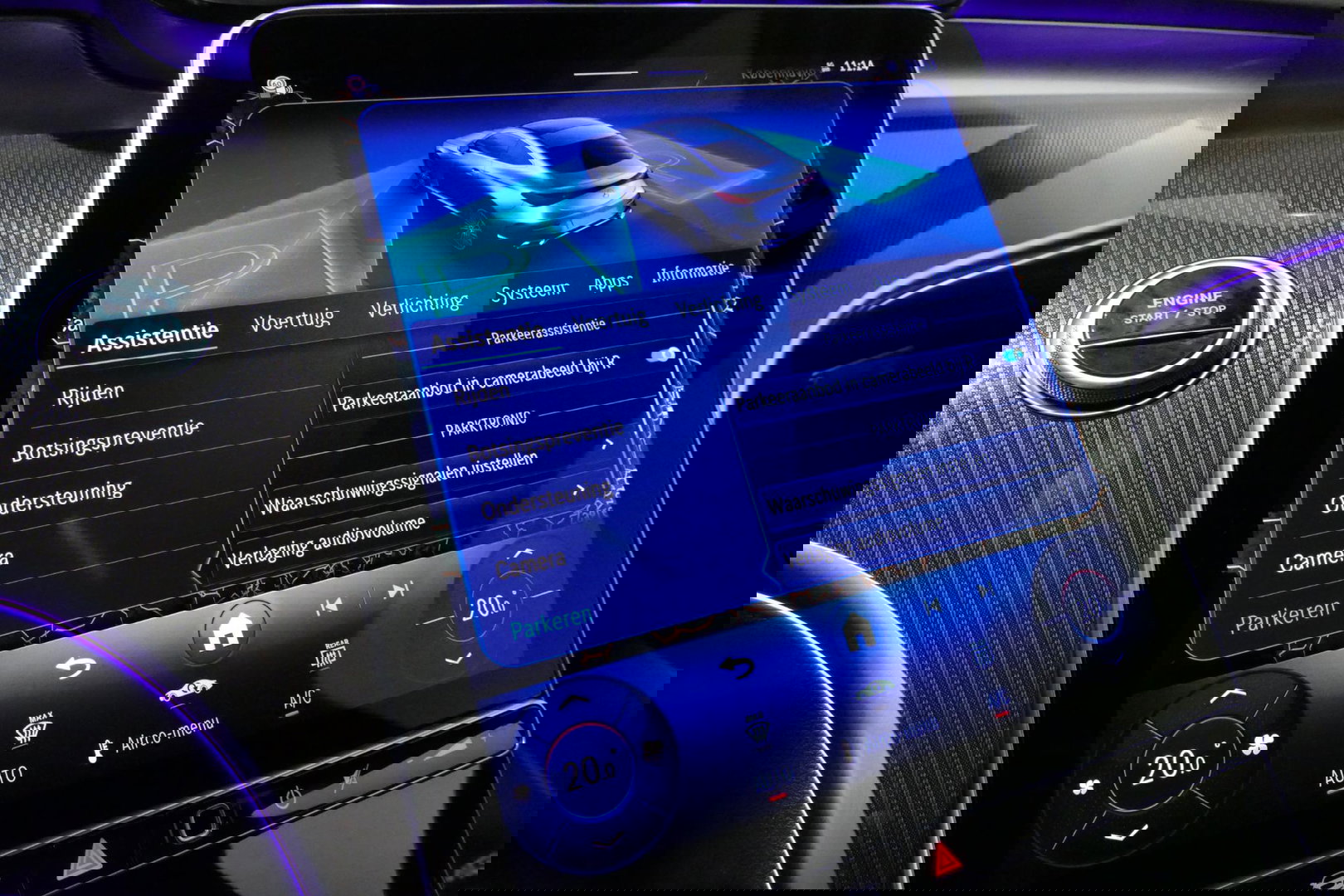 Mercedes-Benz CLE Coupé 300 e AMG Line / E53 AMG Look / Maxton design Bodykit / Panoramadak / Elektr. verstelbare voorstoelen + memory / Digital Light (Laser) / Apple Carplay - Android Auto / Stoelverwarming / Ambienteverlichting / 20'' LMV / Stuurwiel verwarming / Night p