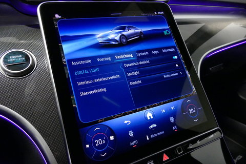 Mercedes-Benz CLE Coupé 300 e AMG Line / E53 AMG Look / Maxton design Bodykit / Panoramadak / Elektr. verstelbare voorstoelen + memory / Digital Light (Laser) / Apple Carplay - Android Auto / Stoelverwarming / Ambienteverlichting / 20'' LMV / Stuurwiel verwarming / Night p