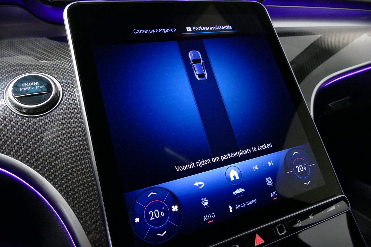 Mercedes-Benz CLE Coupé 300 e AMG Line / E53 AMG Look / Maxton design Bodykit / Panoramadak / Elektr. verstelbare voorstoelen + memory / Digital Light (Laser) / Apple Carplay - Android Auto / Stoelverwarming / Ambienteverlichting / 20'' LMV / Stuurwiel verwarming / Night p