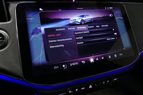 Mercedes-Benz E-Klasse 300 e AMG Line / E53 Diffuser / Maxton Design Bodykit V.2 / Panoramadak / Elektr. verstelbare voorstoelen + memory / Burmester 4D Surround Sound / Stoelkoeling & -verwarming / HUD / Apple Carplay - Android Auto / Ambienteverlichting / Rondomzichtcamera / 