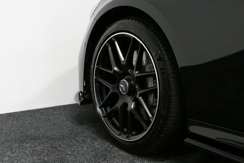 Mercedes-Benz E-Klasse 300 e AMG Line / E53 Diffuser / Maxton Design Bodykit V.2 / Panoramadak / Elektr. verstelbare voorstoelen + memory / Burmester 4D Surround Sound / Stoelkoeling & -verwarming / HUD / Apple Carplay - Android Auto / Ambienteverlichting / Rondomzichtcamera / 