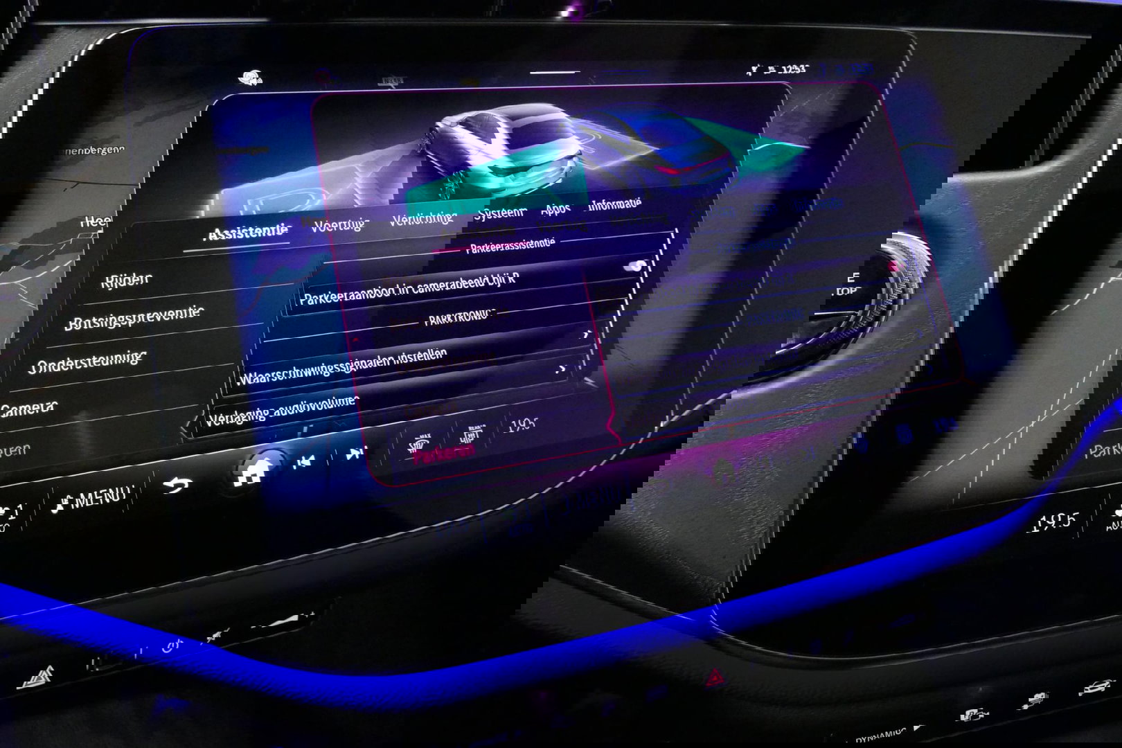 Mercedes-Benz E-Klasse 300 e AMG Line / E53 Diffuser / Maxton Design Bodykit V.2 / Panoramadak / Elektr. verstelbare voorstoelen + memory / Burmester 4D Surround Sound / Stoelkoeling & -verwarming / HUD / Apple Carplay - Android Auto / Ambienteverlichting / Rondomzichtcamera / 