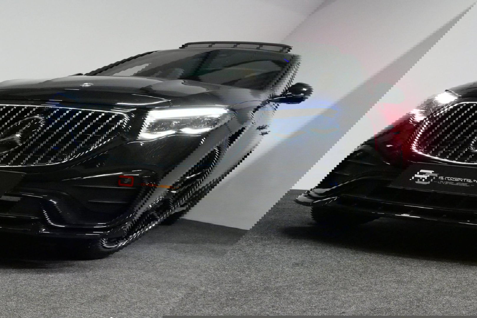 Mercedes-Benz E-Klasse 300 e AMG Line / E53 Diffuser / Maxton Design Bodykit V.2 / Panoramadak / Elektr. verstelbare voorstoelen + memory / Burmester 4D Surround Sound / Stoelkoeling & -verwarming / HUD / Apple Carplay - Android Auto / Ambienteverlichting / Rondomzichtcamera / 