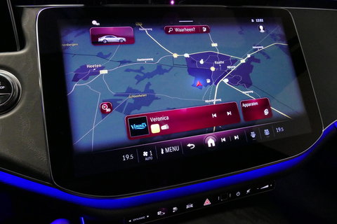 Mercedes-Benz E-Klasse 300 e AMG Line / E53 Diffuser / Maxton Design Bodykit V.2 / Panoramadak / Elektr. verstelbare voorstoelen + memory / Burmester 4D Surround Sound / Stoelkoeling & -verwarming / HUD / Apple Carplay - Android Auto / Ambienteverlichting / Rondomzichtcamera / 