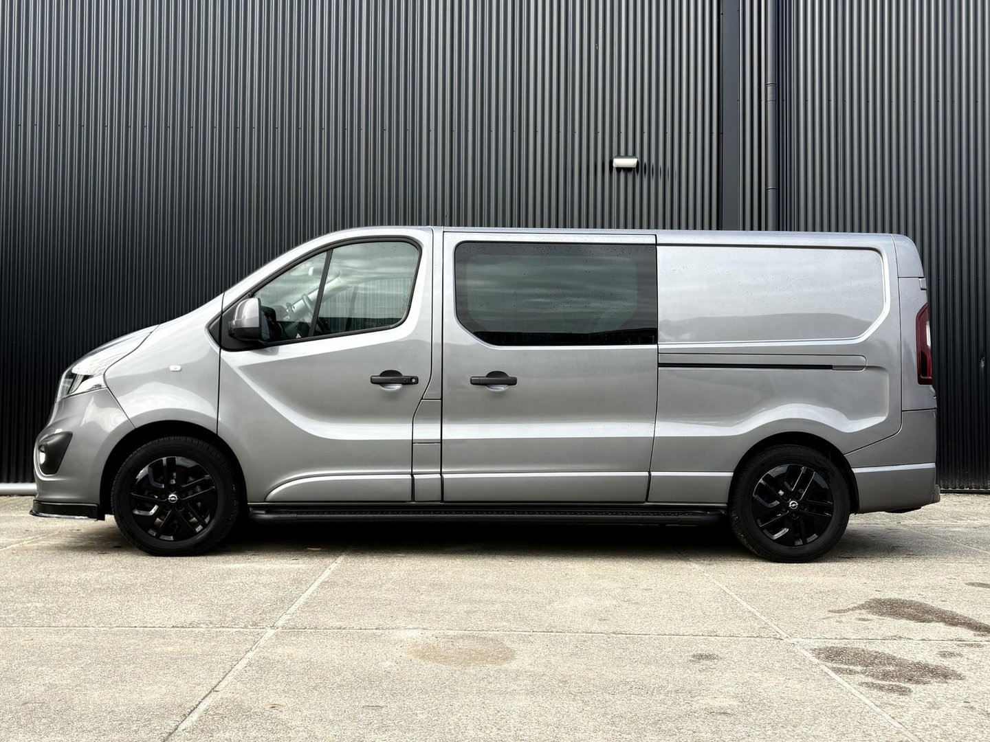 Opel Vivaro 1.6 CDTI 125pk L2H1 DC SPORT MARGE |  2x schuifdeur | Keyless | Camera | Velgen | Dubbel cabine | TRAFIC TALENTO