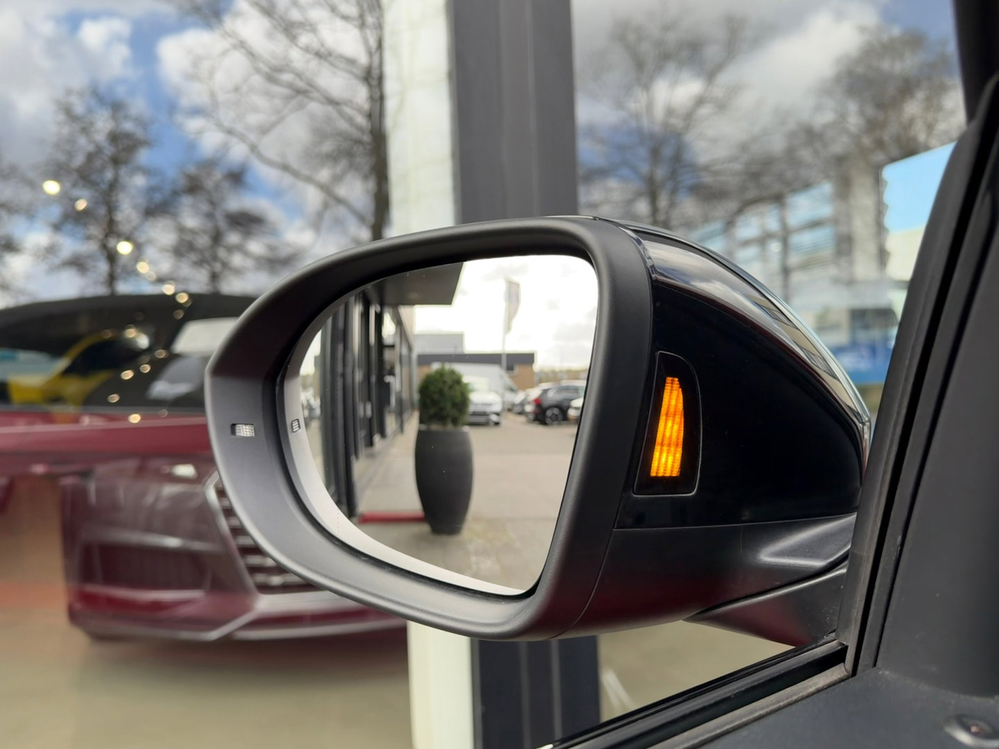 Volkswagen T-Roc Cabrio 1.5 TSI R-Line 150PK ACC|Carplay|IQ-lights|Virtiual-Cockpit|Camera