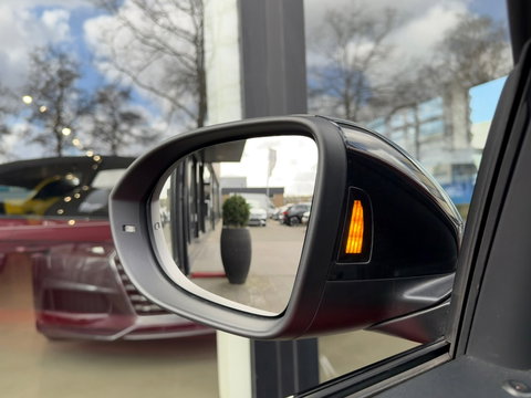 Volkswagen T-Roc Cabrio 1.5 TSI R-Line 150PK ACC|Carplay|IQ-lights|Virtiual-Cockpit|Camera