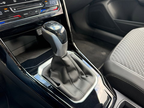 Volkswagen T-Roc Cabrio 1.5 TSI R-Line 150PK ACC|Carplay|IQ-lights|Virtiual-Cockpit|Camera