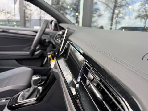 Volkswagen T-Roc Cabrio 1.5 TSI R-Line 150PK ACC|Carplay|IQ-lights|Virtiual-Cockpit|Camera