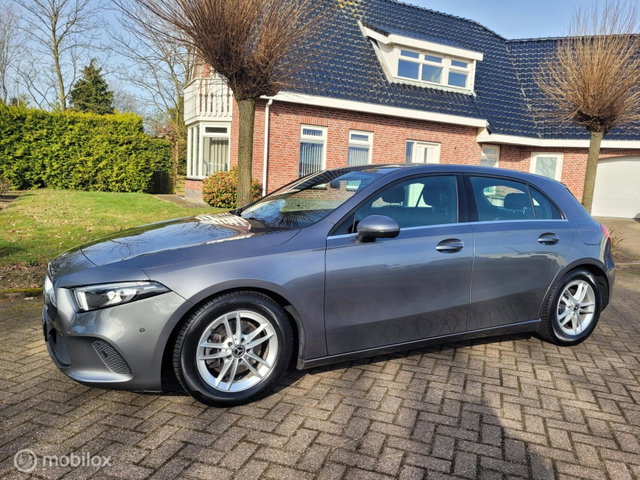 Mercedes-Benz A-Klasse - 200 Advantage, Automaat, groot display.