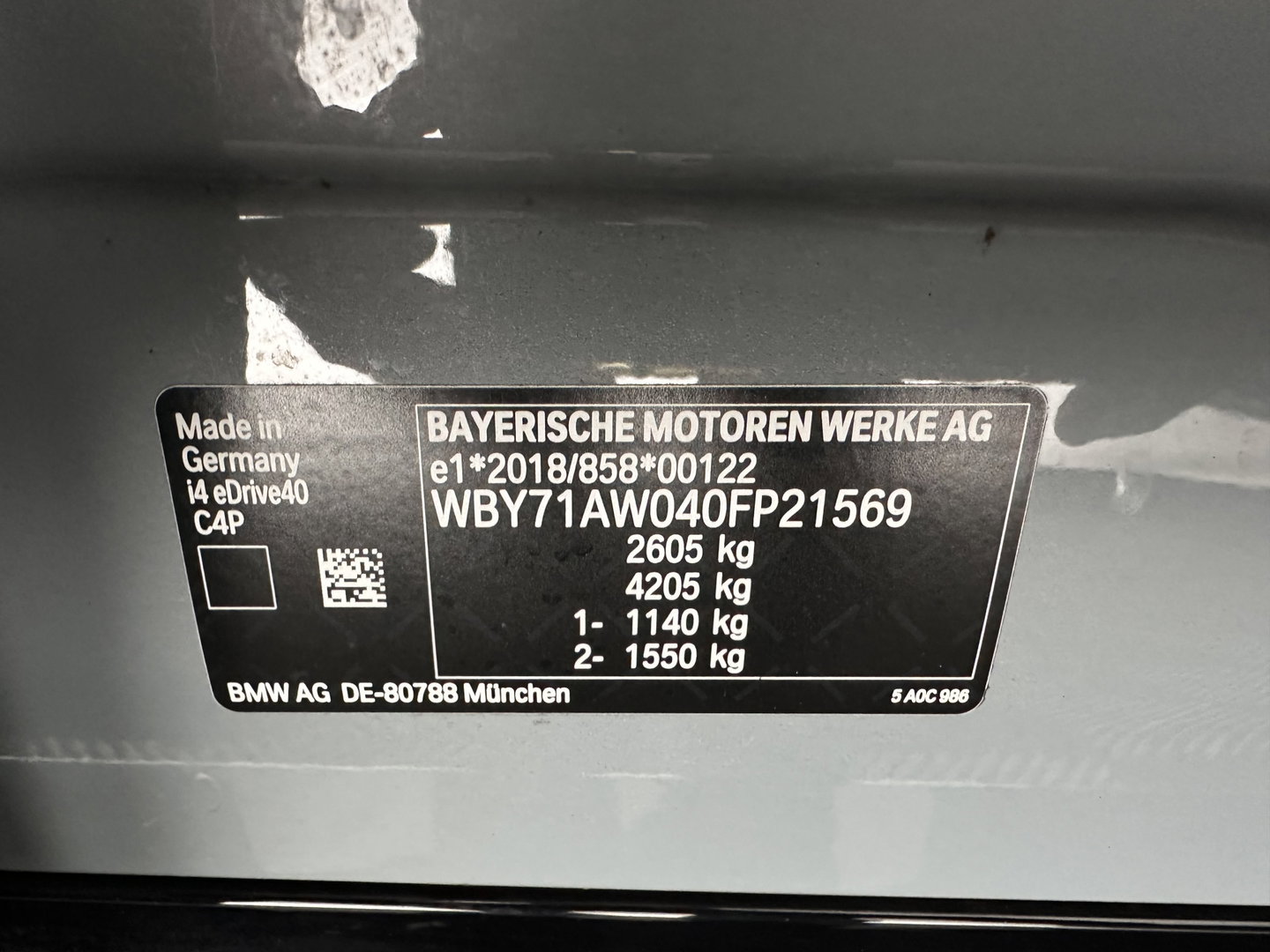 BMW i4 eDrive40 84 kWh M-Sport *M50 JAHRE* [ 3-Fase-11 kW ] {SOH-96%} (INCL-BTW) *LEATHER-ALCANTARA | FULL-LED | ADAPTIVE-CRUISE | HEATED-SPORTSEATS | CAMERA | DAB | DIGI-COCKPIT | NAVI-FULLMAP | AMBIENT-LIGHT | ECC | PDC | CARPLAY | KEYLESS | SHIFTPADDLES | 18