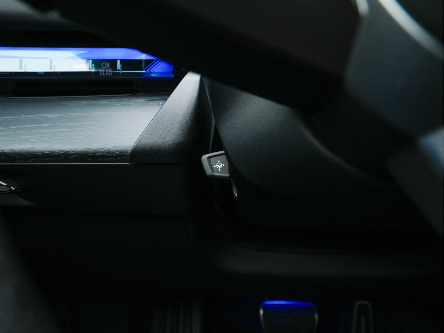 BMW i5 Touring eDrive40 84 kWh M-Sportpack [ 3-Fase ] (INCL.BTW) *HEAD-UP | LEATHER | FULL-LED | BOWERS&WILKINS | MEMORY-PACK | TOP-VIEW | BLINDSPOT | KEYLESS | WIDESCREEN-DIGI-COCKPIT | HEATED/VENTILATED-SPORTSEATS | PRIVACY-GLASS | NAVI-FULLMA