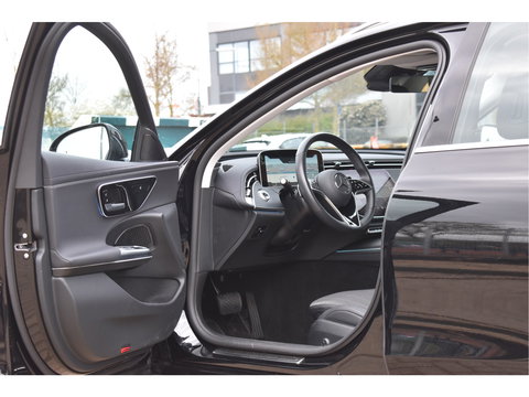 Mercedes-Benz E-Klasse Estate 300e Luxury Winterpakket Plug-In 313 pk | Elekt.trekhaak | Keyless | Widescreen | Standkachel | DAB | Stuur- & stoelverwarming | Full LED