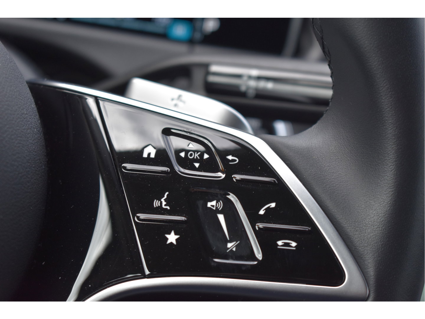 Mercedes-Benz E-Klasse Estate 300e Luxury Winterpakket Plug-In 313 pk | Elekt.trekhaak | Keyless | Widescreen | Standkachel | DAB | Stuur- & stoelverwarming | Full LED