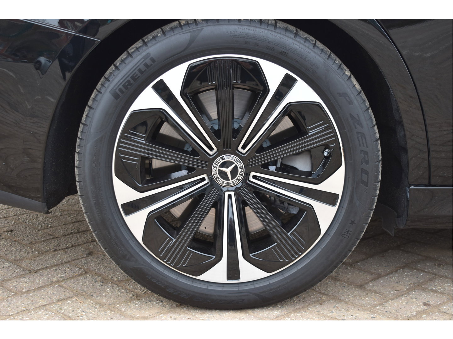 Mercedes-Benz E-Klasse Estate 300e Luxury Winterpakket Plug-In 313 pk | Elekt.trekhaak | Keyless | Widescreen | Standkachel | DAB | Stuur- & stoelverwarming | Full LED