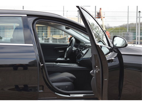 Mercedes-Benz E-Klasse Estate 300e Luxury Winterpakket Plug-In 313 pk | Elekt.trekhaak | Keyless | Widescreen | Standkachel | DAB | Stuur- & stoelverwarming | Full LED