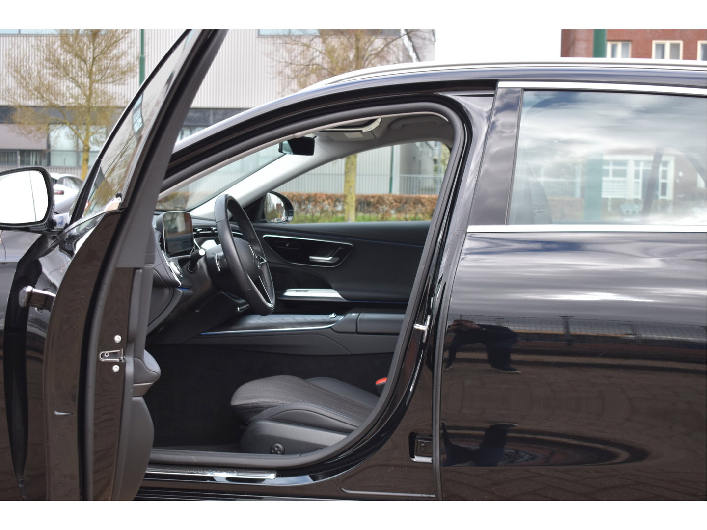 Mercedes-Benz E-Klasse Estate 300e Luxury Winterpakket Plug-In 313 pk | Elekt.trekhaak | Keyless | Widescreen | Standkachel | DAB | Stuur- & stoelverwarming | Full LED