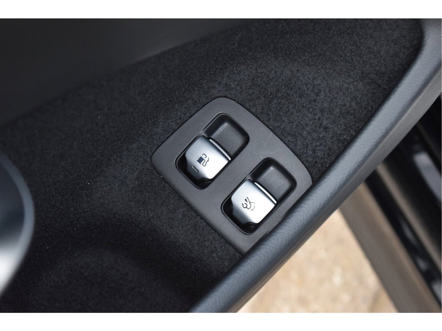 Mercedes-Benz E-Klasse Estate 300e Luxury Winterpakket Plug-In 313 pk | Elekt.trekhaak | Keyless | Widescreen | Standkachel | DAB | Stuur- & stoelverwarming | Full LED