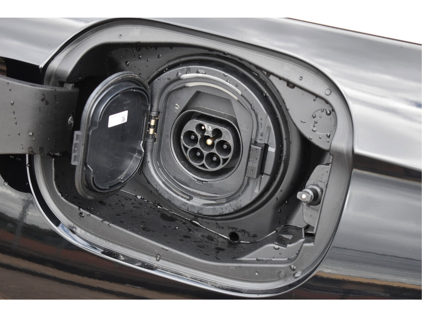 Mercedes-Benz E-Klasse Estate 300e Luxury Winterpakket Plug-In 313 pk | Elekt.trekhaak | Keyless | Widescreen | Standkachel | DAB | Stuur- & stoelverwarming | Full LED