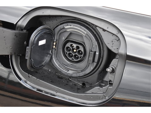 Mercedes-Benz E-Klasse Estate 300e Luxury Winterpakket Plug-In 313 pk | Elekt.trekhaak | Keyless | Widescreen | Standkachel | DAB | Stuur- & stoelverwarming | Full LED