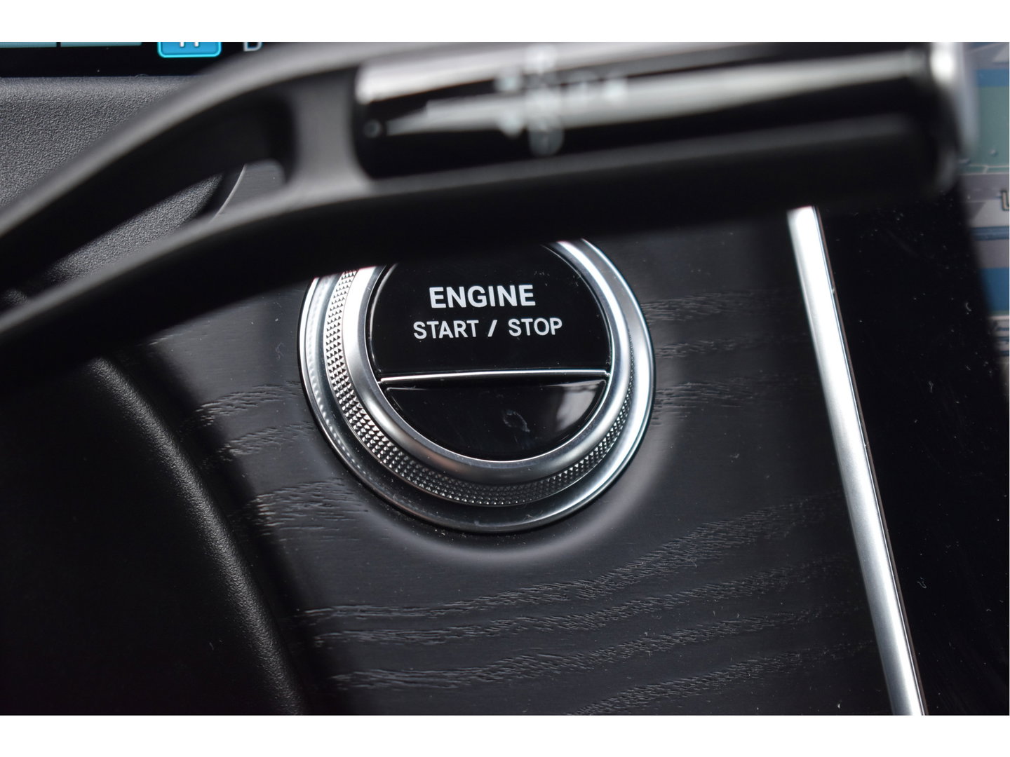 Mercedes-Benz E-Klasse Estate 300e Luxury Winterpakket Plug-In 313 pk | Elekt.trekhaak | Keyless | Widescreen | Standkachel | DAB | Stuur- & stoelverwarming | Full LED