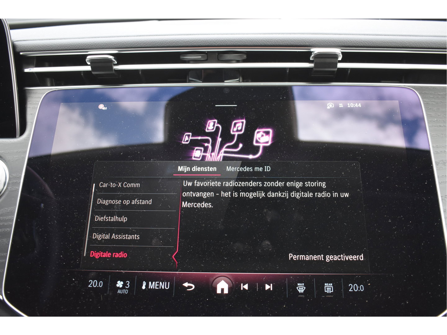 Mercedes-Benz E-Klasse Estate 300e Luxury Winterpakket Plug-In 313 pk | Elekt.trekhaak | Keyless | Widescreen | Standkachel | DAB | Stuur- & stoelverwarming | Full LED