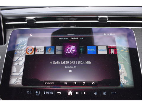 Mercedes-Benz E-Klasse Estate 300e Luxury Winterpakket Plug-In 313 pk | Elekt.trekhaak | Keyless | Widescreen | Standkachel | DAB | Stuur- & stoelverwarming | Full LED